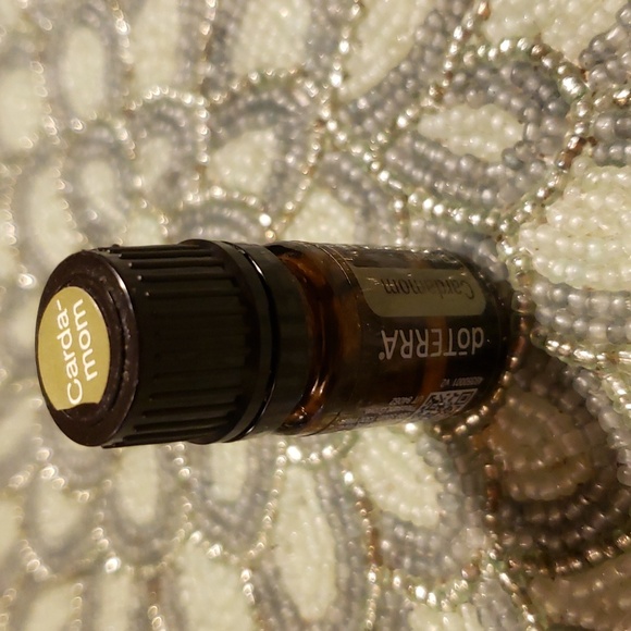 Cardamom Essential Oil by Do TERRA - Picture 5 of 6